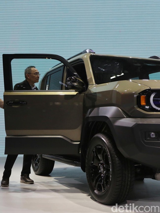 Land Cruiser FJ Sampai Juga di Indonesia, Begini Wujud Gagahnya