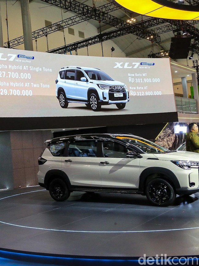 Suzuki XL7 Facelift Muncul, Harga Mulai Rp 200 Jutaan