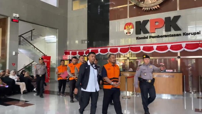 Bupati Pemalang Anom ditahan KPK, Kamis (30/7/2026).