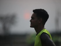 Starting IX Persebaya Vs Madura United: Gali Freitas-Dimitar Mitkov Main!