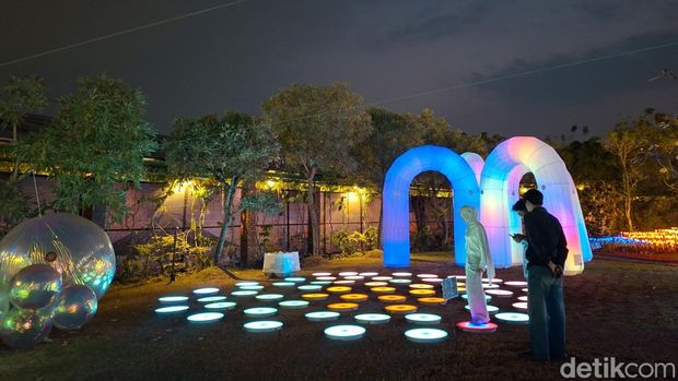 Garden Glow di PVJ Bandung Garden Glow di PVJ Bandung