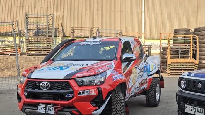 Indonesia Cross Country Rally Team.