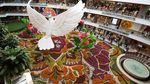 Merpati Bunga Raksasa Jadi Ikon Festival Medellin