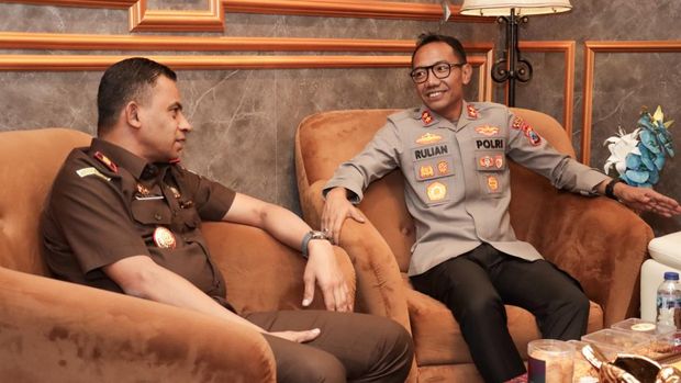 Kapolres Malang, AKBP Rulian Syauri, membangun sinergi dengan pengadilan dan kejaksaan. Ia menekankan pentingnya kolaborasi untuk keamanan. (dok Istimewa)