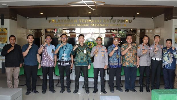 Kapolres Malang, AKBP Rulian Syauri, membangun sinergi dengan pengadilan dan kejaksaan. Ia menekankan pentingnya kolaborasi untuk keamanan. (dok Istimewa)
