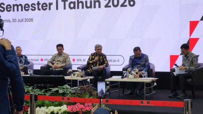 Ketua KPK Setyo Budiyanto dalam konferensi pers capaian kinerja di gedung KPK, Kuningan, Jakarta Selatan, Kamis (30/7/2026). (Adrial/detikcom)