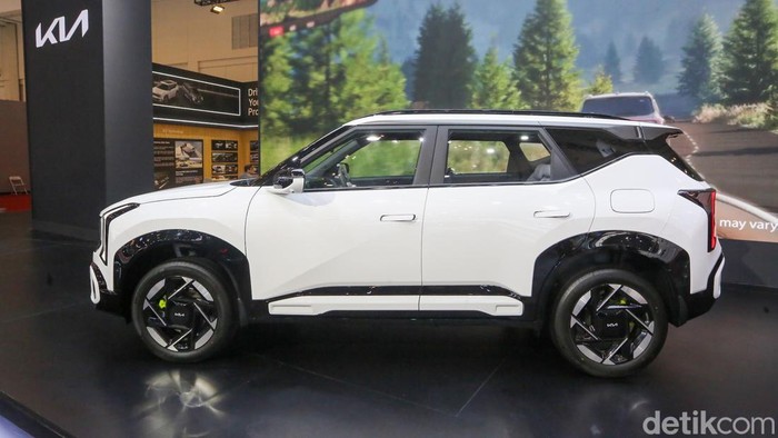Kia meluncurkan All New Seltos pada ajang GAIKINDO Indonesia International Auto Show (GIIAS) 2026 di ICE BSD City, Kabupaten Tangerang, Kamis (30/7/2026).