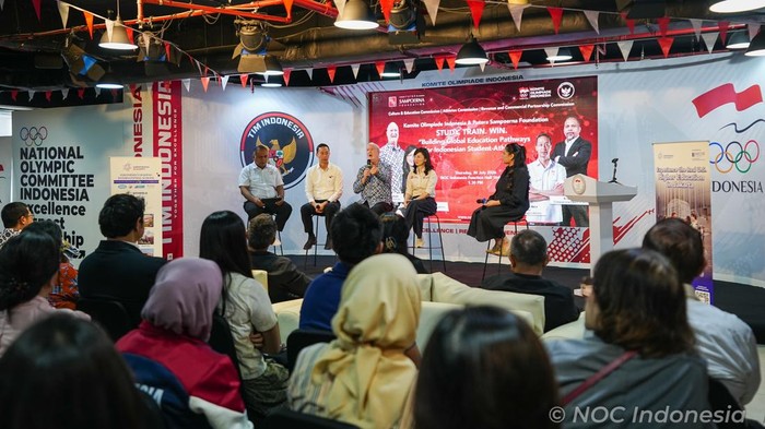 KOI (NOC Indonesia) membuka program beasiswa dan pendidikan internasional bagi atlet muda.