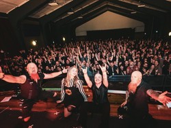 Konser Heavy Metal Berubah Jadi Mimpi Buruk, Penonton BAB di Tengah Moshing