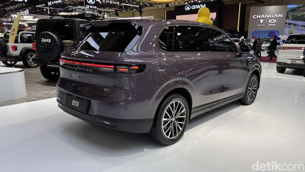 Leapmotor B10