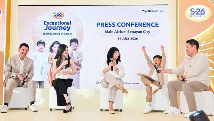 Marlene dan Budi Fung beserta Ashton Alexander pada sesi Talk Show S-26 Exceptional Journey: Journey Inside The Brain