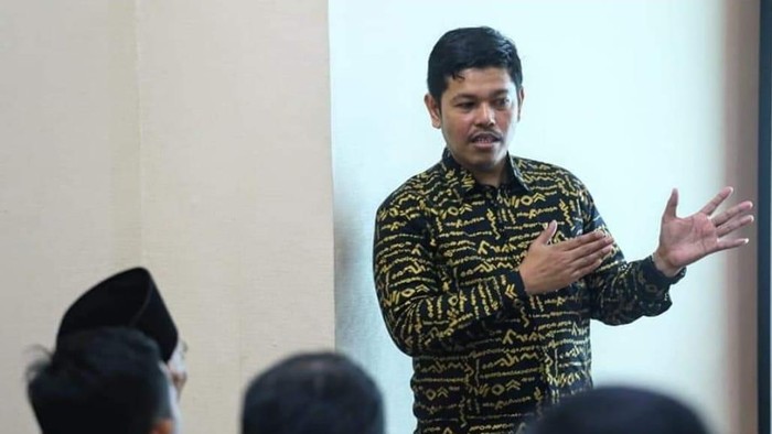 Pegiat lingkungan Saharuddin Ridwan.