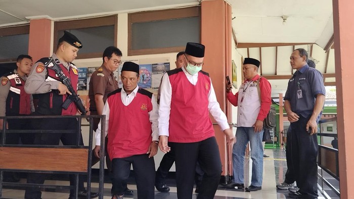 Suyitno dan Agus Sulaiman terdakwa pembunuhan mahasiswi UMM, Faradila Amalia Najwa