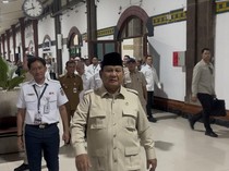 Kelakar Prabowo Saat Wartawan Ikut Jajal Kereta Api Nusantara Explorer