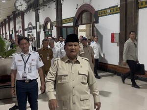 Prabowo Dorong Investasi Besar KAI: Saya Dengar Lintasan Masih Ada Ribuan