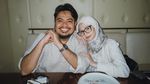 Momen Rigen Rakelna Ajak Istri Dinner Romantis di HUT Ke-7 Pernikahan