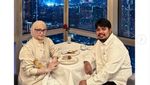 Romantisnya Rigen Rakelna saat Ajak Istri Makan Malam di Restoran