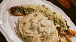 Romantisnya Rigen Rakelna saat Ajak Istri Makan Malam di Restoran