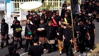 Tahun ini, Desa Ngadisari bertindak sebagai kemanten putra sekaligus tuan rumah pelaksanaan ritual, sementara Desa Wonotoro menjadi kemanten putri dan Desa Jetak berperan sebagai saksi.