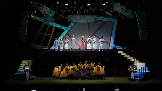 Teater Koma Pentaskan Lakon Rumah Sakit Jiwa
