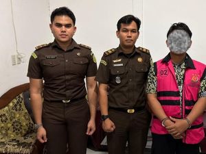 Peran Oknum Polisi Menantu Eks Bupati Labusel di Kasus Korupsi Bansos Rp 1,9 M