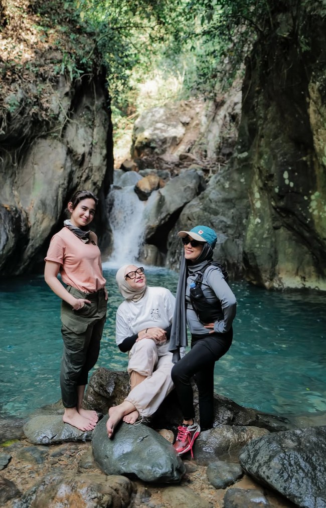 Ayu cantik pol, tulis salah satu komentar. Keren banget anak gunung, komentar lain. Foto: Instagram/@tissabiani