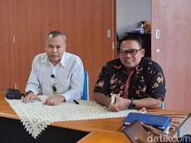 WN Inggris Tangisi Sampah di Sembalun-Mahasiswi Depresi 12 Kali Gagal Ujian