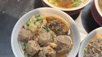 Viral! Bakso Bang Udin Diantre 2 Jam Sebelum Buka, Ada Varian Saikoro