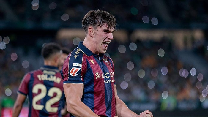 Carlos Espi of Levante UD celebrates a goal during the La Liga EA Sports match between Real Betis and Levante UD at La Cartuja Stadium in Seville, Spain, on May 23, 2026. (Photo by Jose Luis Contreras/NurPhoto via Getty Images)