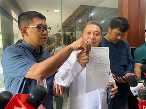 Ribut-ribut Deddy PDIP Vs Wartawan Parlemen Berbuntut Panjang