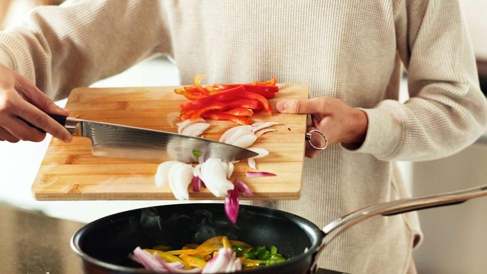 Gegara Uang Belanja Sedikit, Istri Ini Mogok Masak untuk Sang Suami