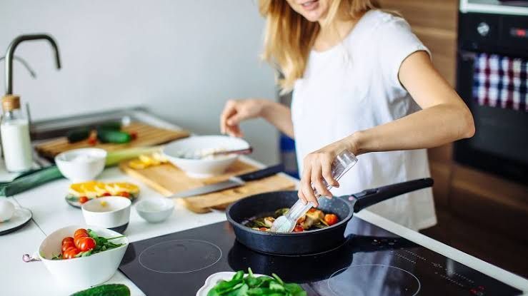 Gegara Uang Belanja Sedikit, Istri Ini Mogok Masak untuk Sang Suami