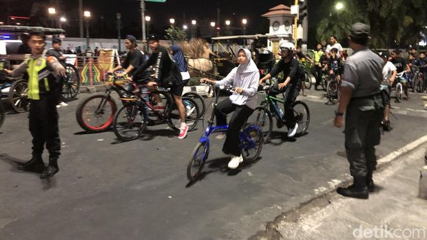 JLFR Situasi JLFR di Simpang Kridosono dan jalan Malioboro, Jumat (31/7) malam.