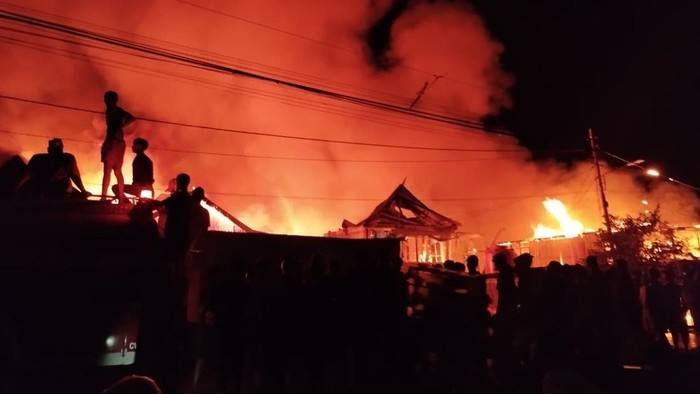 Kebakaran rumah di Kecamatan Tallo, Kota Makassar.