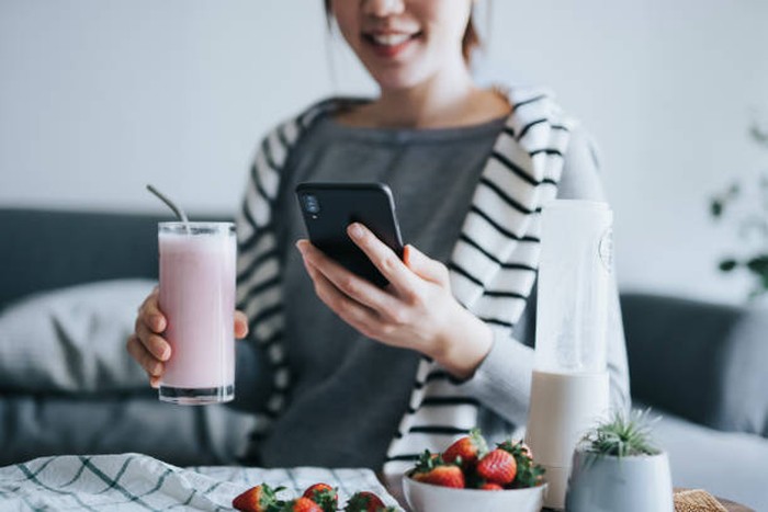 Kerja di Rumah? Berikut Ide Smoothie yang Bisa Dicoba untuk Mood Booster