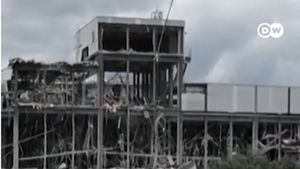 Video: Kondisi Mal di Jepang yang Porak-poranda Usai Ledakan Akibat Gempa
