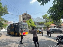 Markas DC di Surabaya Dijaga Aparat Jelang Aksi Massa Pesilat