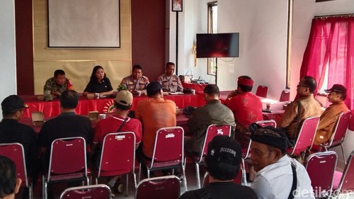 Koordinasi Forkopimcam di Kantor Camat Baturiti, Tabanan, Bali, Jumat (31/7/2026)(Foto: Krisna Pradipta 
/detikBali)