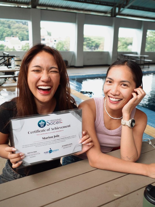 Marion Jola Happy Banget Dapat Sertifikat Freediving