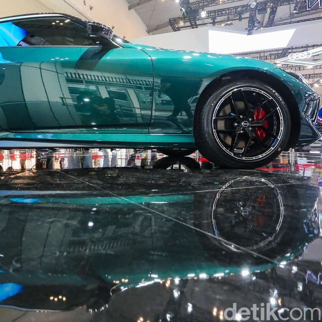 Lihat Lebih Dekat Mobil Sport Legendaris Nissan Fairlady Z