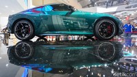 Lihat Lebih Dekat Mobil Sport Legendaris Nissan Fairlady Z