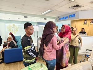 Kisah Yulianti: Mengubur Trauma Rudal, Menata Asa di Desa