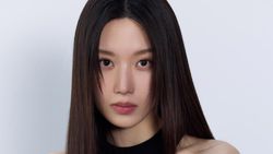 Potret Terbaru Mun Ka Young, Kini Serumah Kim Seon Ho-Cha Eun Woo