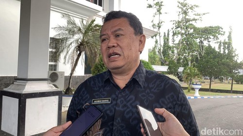 Penjabat (Pj) Sekretaris Daerah (Sekda) Lombok Barat Ahmad Saikhu, Jumat (31/7/2026). (Foto : M. Zahiruddin/detikBali)