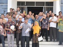Pimpinan OPD Tapteng Orasi di DPRD, Nilai Pengawasan Banggar Intimidatif