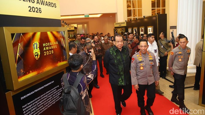 Acara puncak Hoegeng Awards 2026 digelar di The Tribrata Darmawangsa di Jakarta Selatan (Jaksel), Jumat (31/7/2026). Acara ini dihadiri Kapolri Jenderal Listyo Sigit Prabowo dan Chairman of CT Corp Chairul Tanjung (CT).