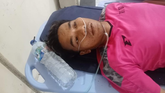 Pria bernama Musakkar (30), warga Kabupaten Berau, Kalimantan Timur (Kaltim) selamat dari terkaman buaya.