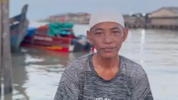 Saharudin (54), tokoh masyarakat di Kecamatan Concong, Inhil menyambut gembira kedatangan Kapolda Riau Irjen Pol Herry Heryawan