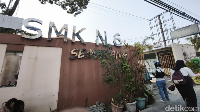 Siswa SMKN 6 Semarang diduga keracunan MBG, Jumat (31/7/2026).