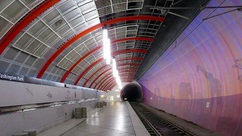 #9 Berikutnya Washington Park Station di Portland, Amerika Serikat, berada sekitar 79 meter di bawah tanah. Stasiun ini merupakan stasiun metro terdalam di Amerika Utara. Foto: via World Atlas